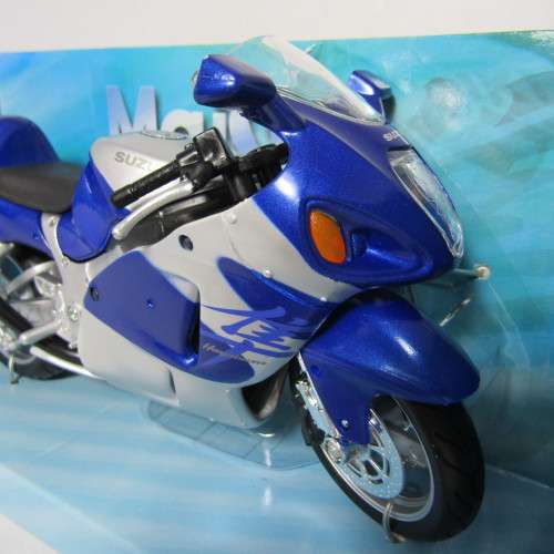 Maisto Suzuki GSX 1300 R Hayanusa die-cast motorcycle - scale 1/12 in bo