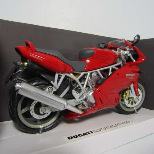 NewRay Ducati Supersport 1000 DS die-cast motorcycle - scale 1/12 in box