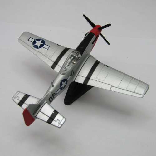 P-51 D Mustang die-cast plane- QP-O 473108