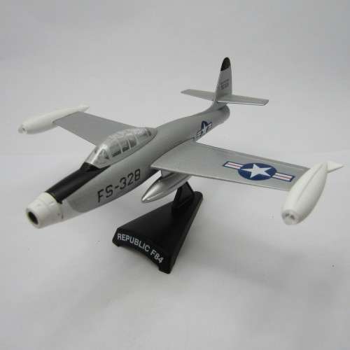 USAF Republic F84 die-cast plane - scale 1/100