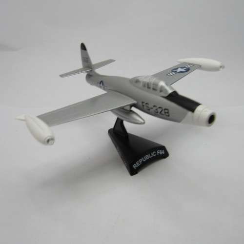 USAF Republic F84 die-cast plane - scale 1/100