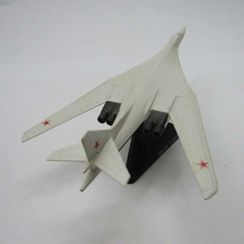 Russian Tupolev Tu 160 die-cast plane - scale 1/400
