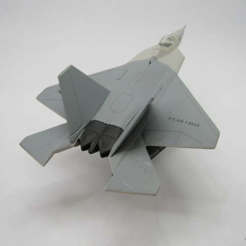 US Air Force F22 Lighting die-cast plane - scale 1/145