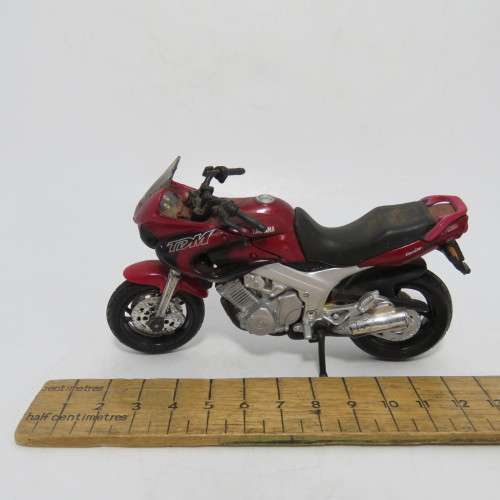 Maisto Yamaha TDM twin 850 model motorcycle - Scale 1/18