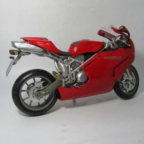 NewRay Ducati 999 model motorcycle - die-cast and plastic - scale 1/6