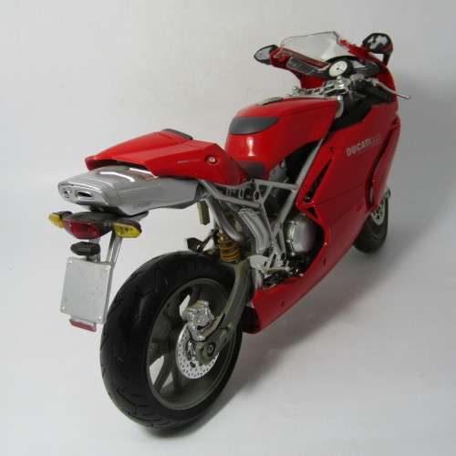 NewRay Ducati 999 model motorcycle - die-cast and plastic - scale 1/6
