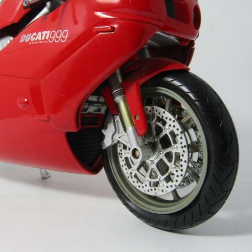 NewRay Ducati 999 model motorcycle - die-cast and plastic - scale 1/6
