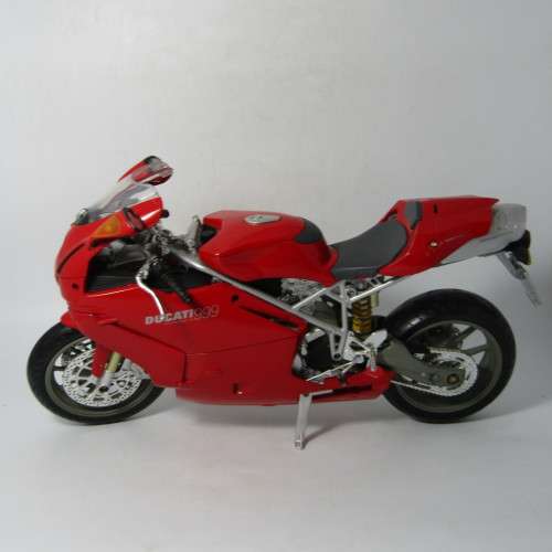 NewRay Ducati 999 model motorcycle - die-cast and plastic - scale 1/6