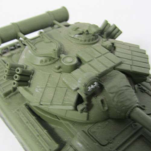 James Bond 007 T55 Tank model - Universal Hobbies - scale 1/50
