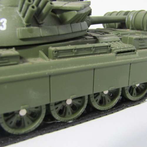 James Bond 007 T55 Tank model - Universal Hobbies - scale 1/50