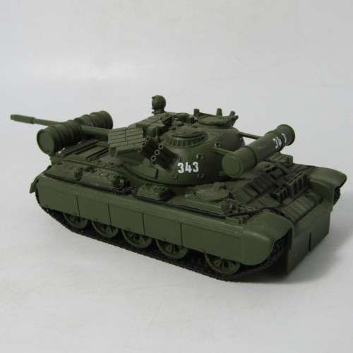 James Bond 007 T55 Tank model - Universal Hobbies - scale 1/50