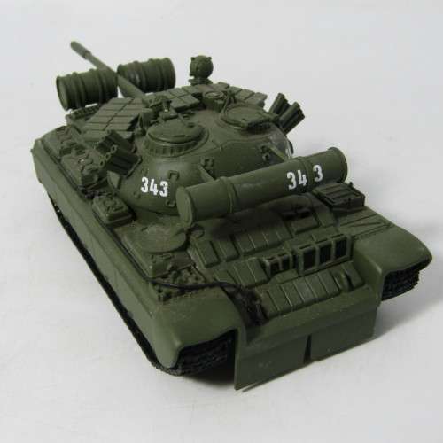 James Bond 007 T55 Tank model - Universal Hobbies - scale 1/50