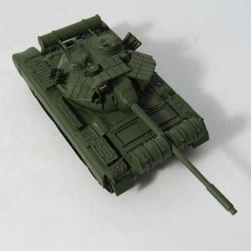 James Bond 007 T55 Tank model - Universal Hobbies - scale 1/50