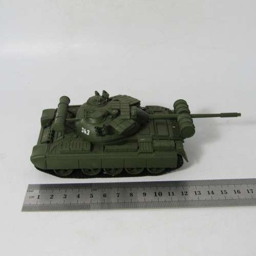 James Bond 007 T55 Tank model - Universal Hobbies - scale 1/50