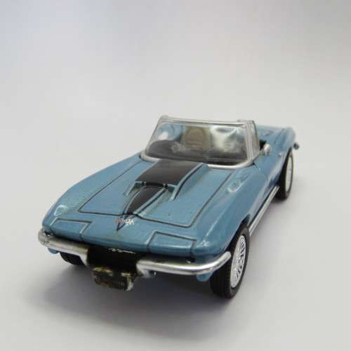 NewRay 1967 Chevrolet Corvette model car - Scale 1/43