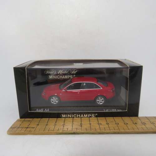 MiniChamps 2000 Audi A4 model car in case - Scale 1/43