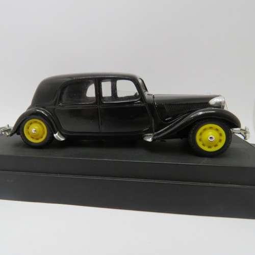 Solido Citroen 15 Six Gaz model car - Scale 1/43