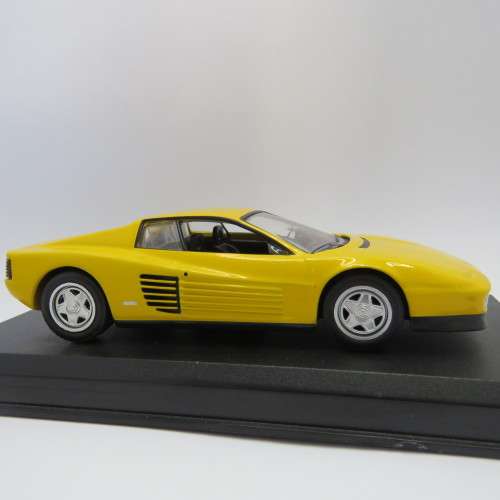 Ferrari TestaRossa die-cast model car - Missing mirror - Scale 1/43
