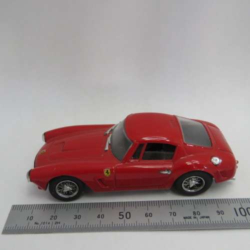 Bang #7075 Ferrari 250 SWB model car - Scale 1/43
