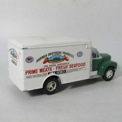 Vitesse Mack B-Series fridge truck - Norman Brothers Produce - scale 1/43