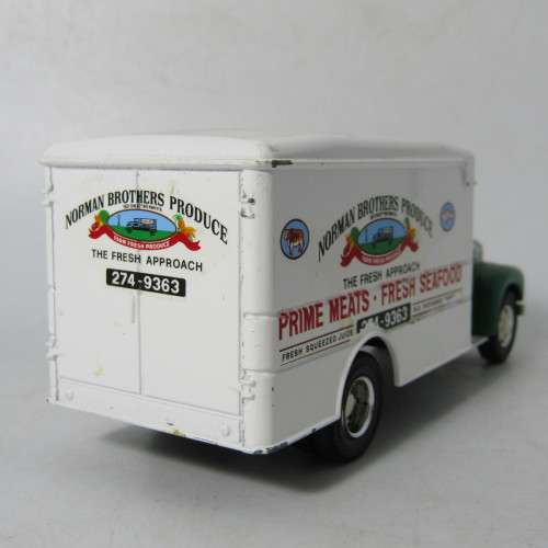 Vitesse Mack B-Series fridge truck - Norman Brothers Produce - scale 1/43