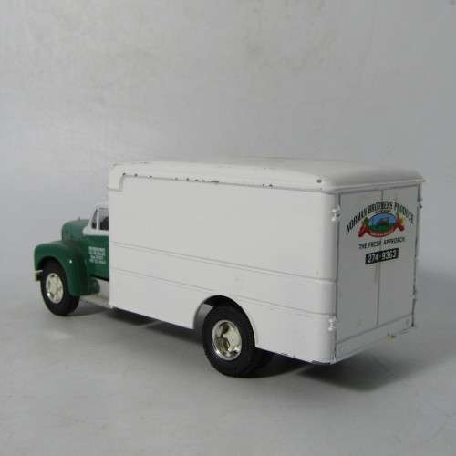 Vitesse Mack B-Series fridge truck - Norman Brothers Produce - scale 1/43
