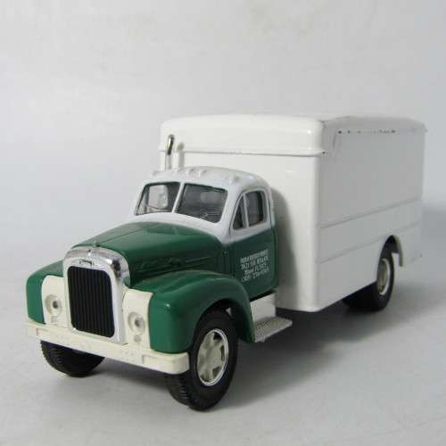 Vitesse Mack B-Series fridge truck - Norman Brothers Produce - scale 1/43
