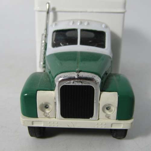 Vitesse Mack B-Series fridge truck - Norman Brothers Produce - scale 1/43
