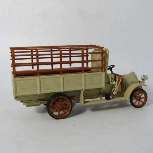 RIO Fiat Autocrarro 18BL model truck - scale 1/43 - some pieces missing - wheels damaged