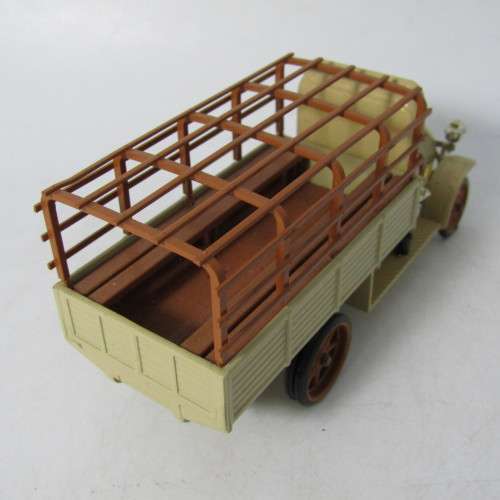 RIO Fiat Autocrarro 18BL model truck - scale 1/43 - some pieces missing - wheels damaged