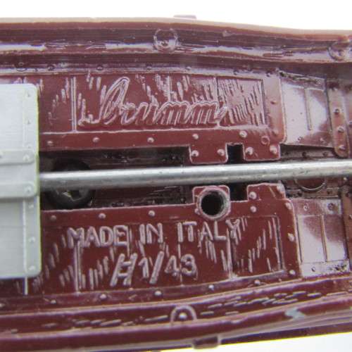 Brumm 1902 Ford 999 model car - engine and steering wheel missing - scale 1/43