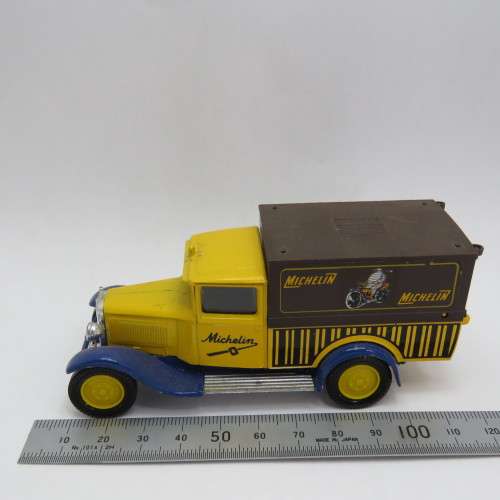 Solido 1930 Citroen C4F delivery van - Michelin tyres - Scale 1/43