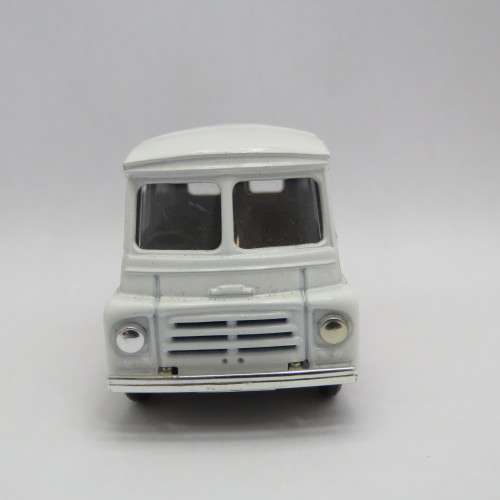 Lledo Days Gone Morris LD Van - Sir Robert Fossetts circus and Zoo