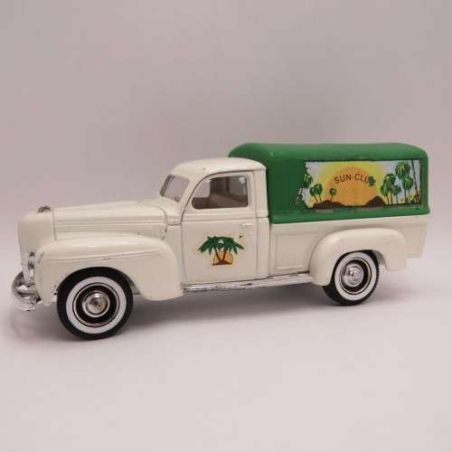 Solido 1940 Dodge Sun Club delivery van - Scale 1/43