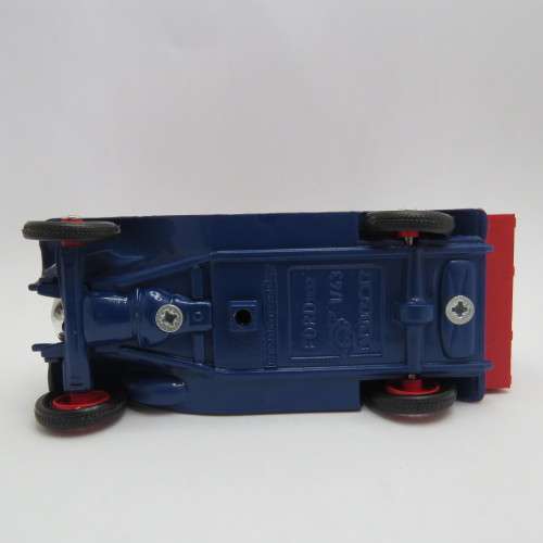 Eligor 1932 Ford delivery van - Essolube - Scale 1/43
