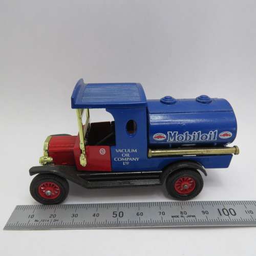Matchbox 1912 Ford Model T - Gargoyle Mobiloil - Models of Yesteryear