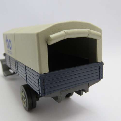 Cursor Modell 474 5K3/1923 plastic truck - Missing wheel and grille