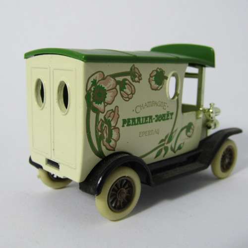 Lledo Days Gone Ford Model T van - Perrier-Jouet - DG 6