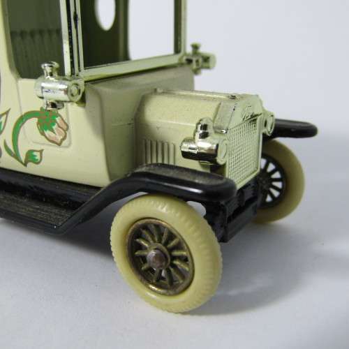 Lledo Days Gone Ford Model T van - Perrier-Jouet - DG 6