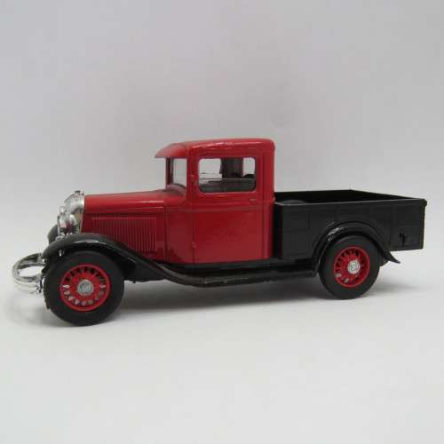 Eligor 1932 Ford Pickup truck model car - Scale 1/43
