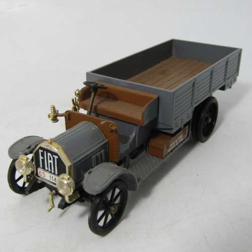 Rio Autocarro 18 BL die-cast model truck - scale 1/43 - some pieces missing