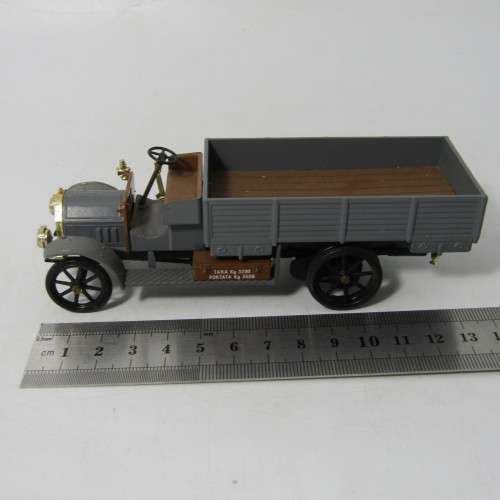 Rio Autocarro 18 BL die-cast model truck - scale 1/43 - some pieces missing