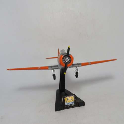 Easy Model SA Air Force Harvard 7111 plastic model plane - Scale 1/72