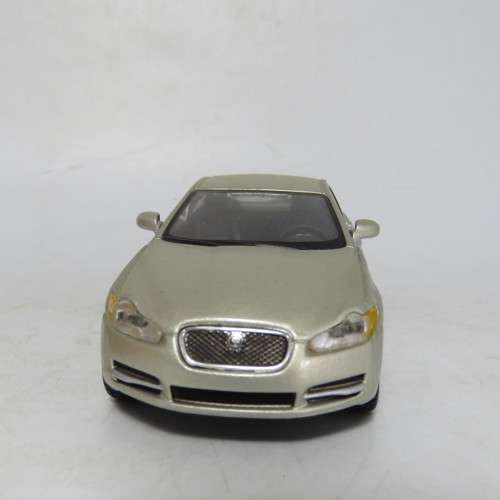 Bburago Street Fire Jaguar XF die-cast model car in box - Scale 1/32