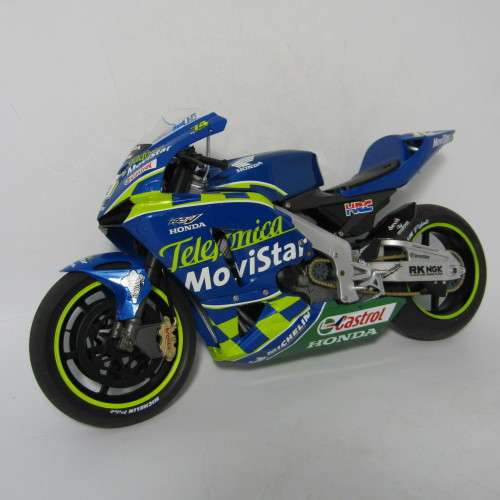 Protar 2004 Honda RC211V Team Movistar MotoGP model motorcycle - scale 1/9 in box
