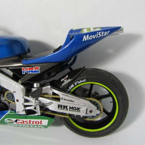 Protar 2004 Honda RC211V Team Movistar MotoGP model motorcycle - scale 1/9 in box