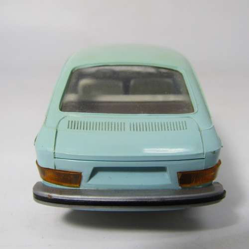 Cursor Modell 868 Volkswagen 411 plastic model car