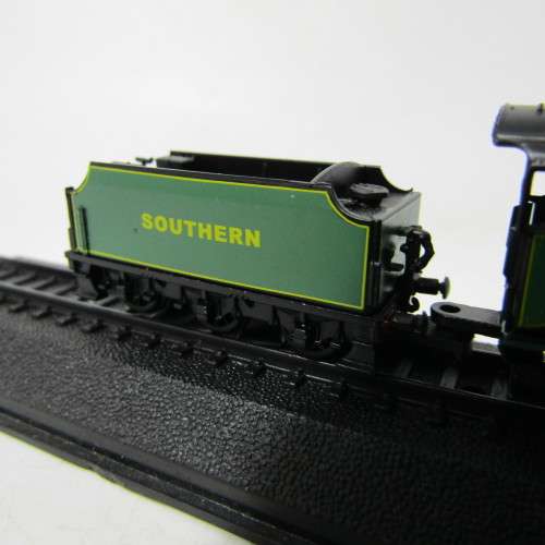 No. 925 Cheltenham 1934 Southern Steam Locomotive plastic display model