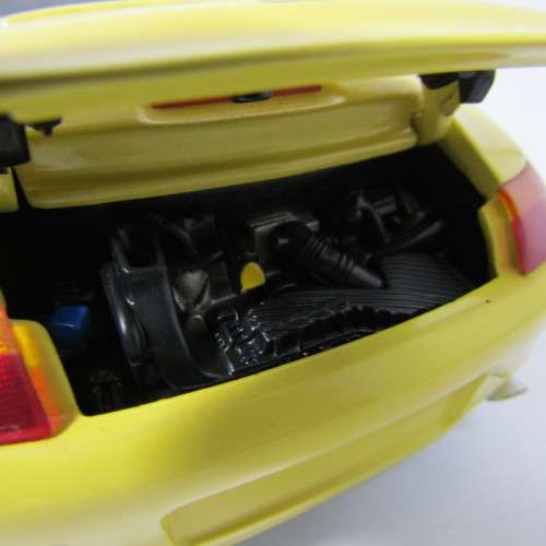 UT Models Porsche 996 Carrera Cabriolet model car - scale 1/18