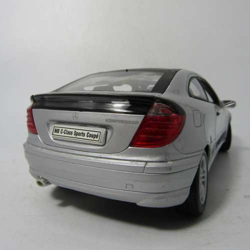 Welly Mercedes-Benz C-Class sports Coupe model car - scale 1/18